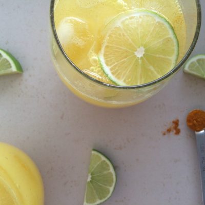 Sparkling Turmeric Gin & Ginger Cocktail